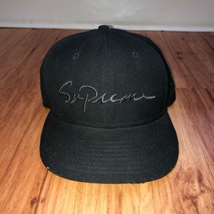 SUPREME | Classic Script New Era Fitted Hat 7 1/8 Black FW18